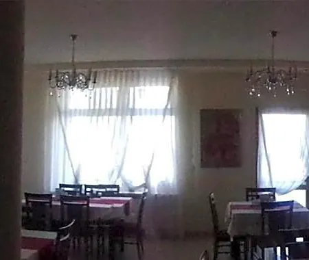 & Restauracja Euforia فندق غارفولين